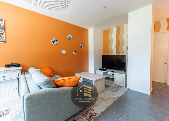 Apartment Le Ferjus 2 - Parking Prive - Centre